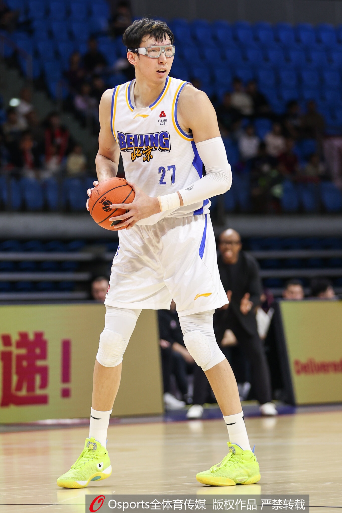 开云体育-Kaiyun Sports-周琦：我没啥优势 陈盈骏和杰曼的出球快 给我创造了很多机会